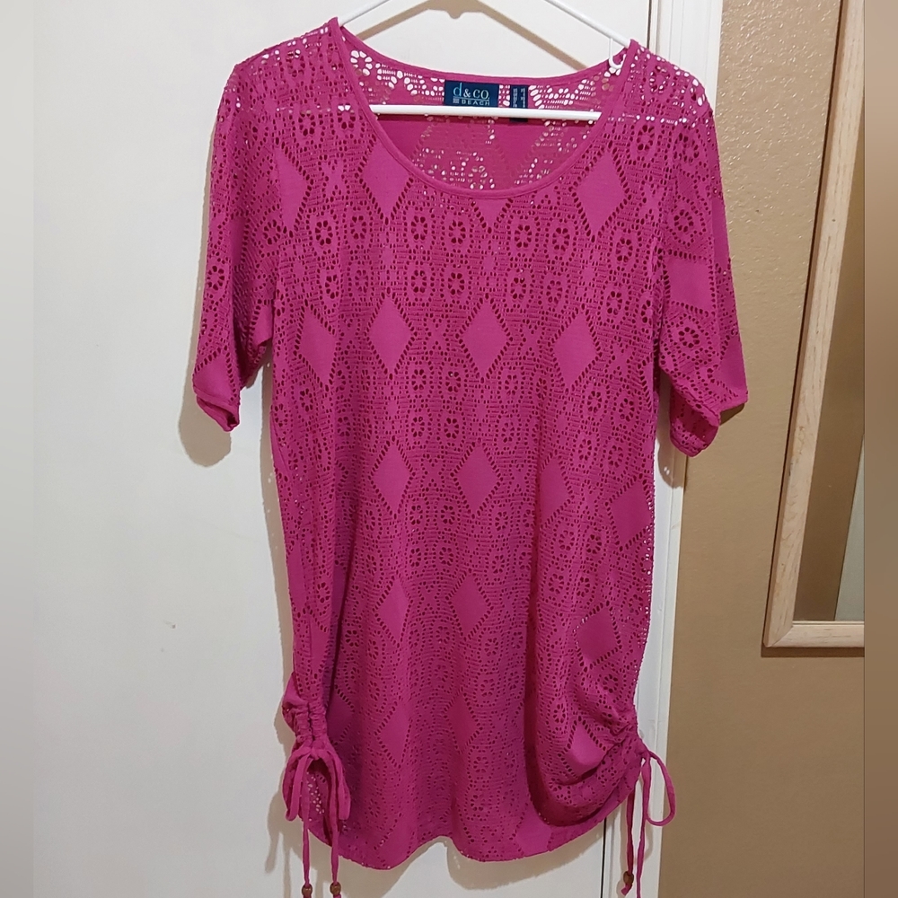 🌺 Like New D & Co. Lace Beach Swim Coverup